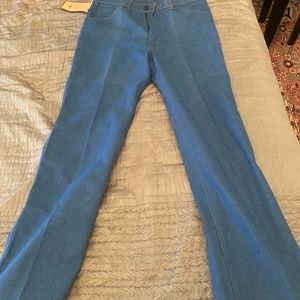 Vintage Levis made in the USA 34x31